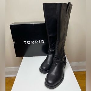 NWT Torrid Black Faux Leather Knee-High Wide Calf Moto Boots 8W